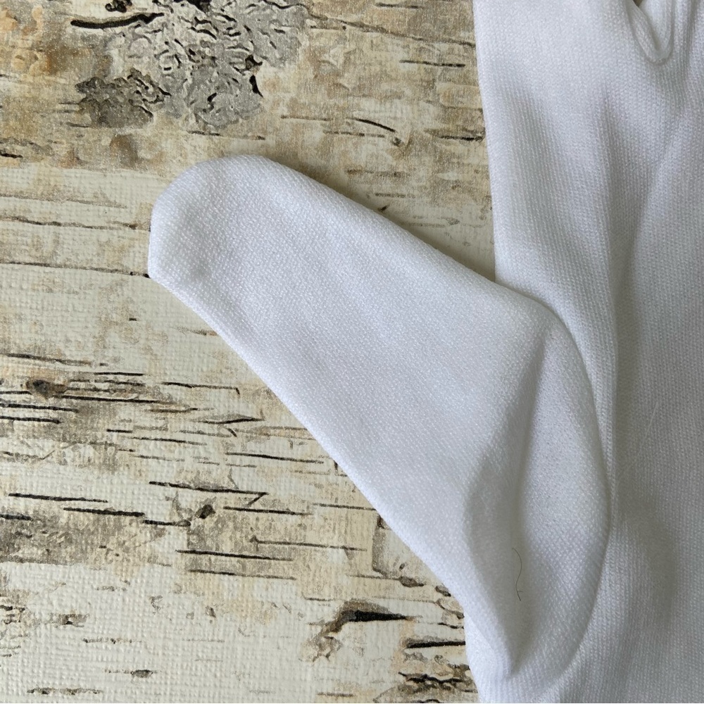 Women’s Vintage Gloves White Vintage Gloves - Picture 7 of 15
